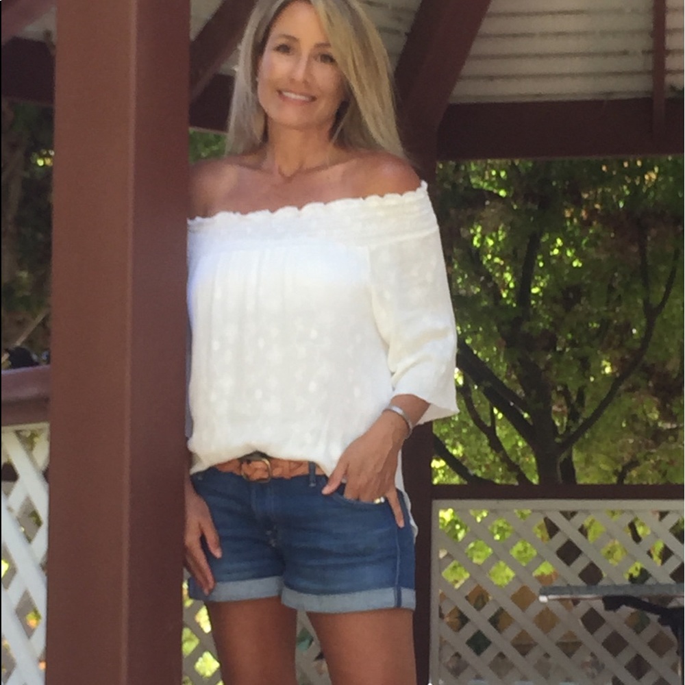 Meet your Posher, Carey